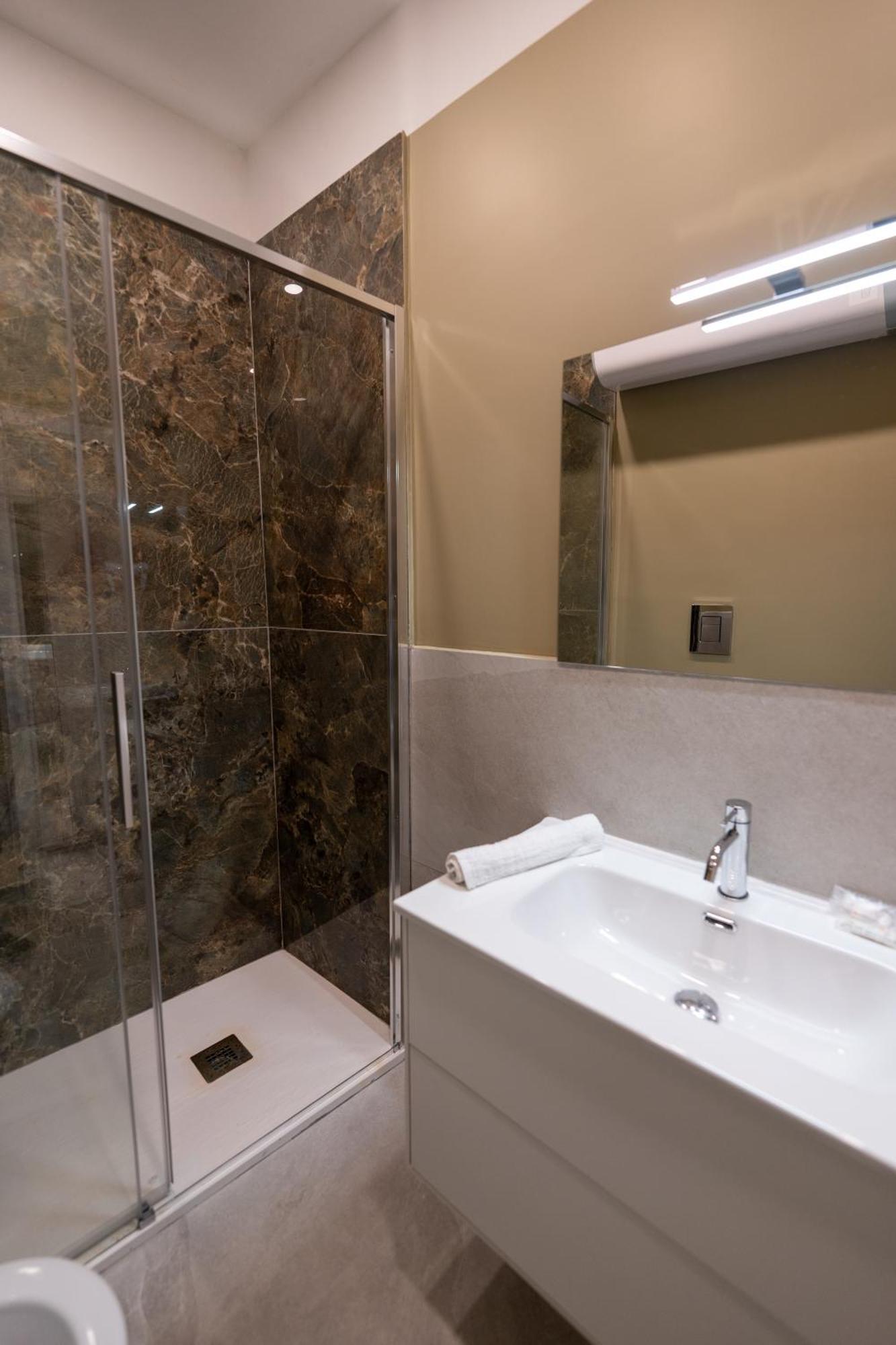 Suites Gaudioso Napoli Center Eksteriør billede