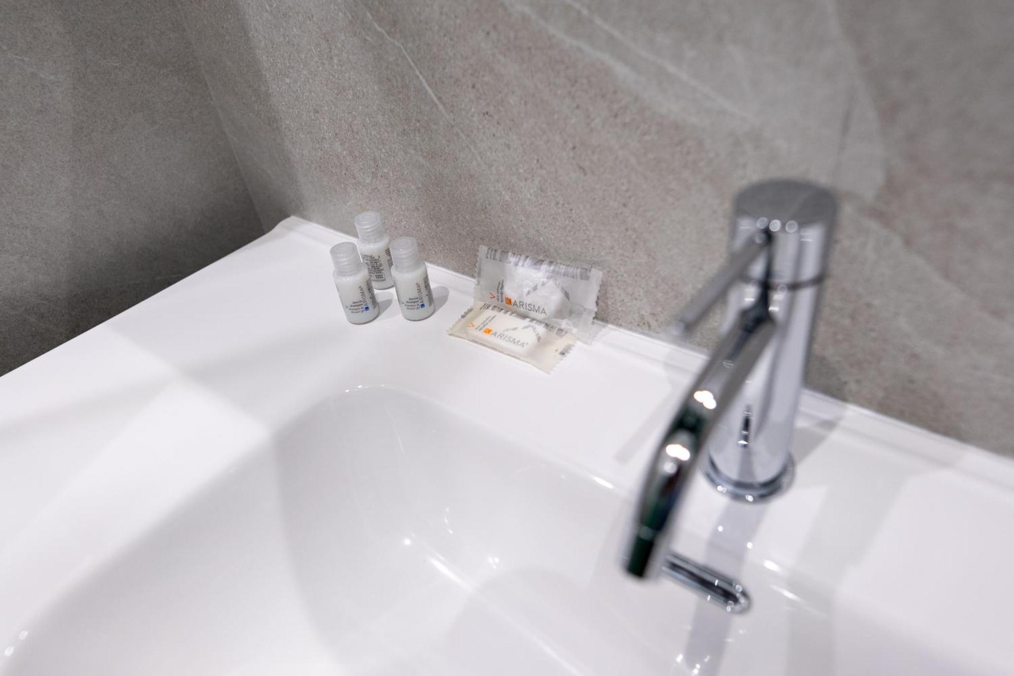 Suites Gaudioso Napoli Center Eksteriør billede