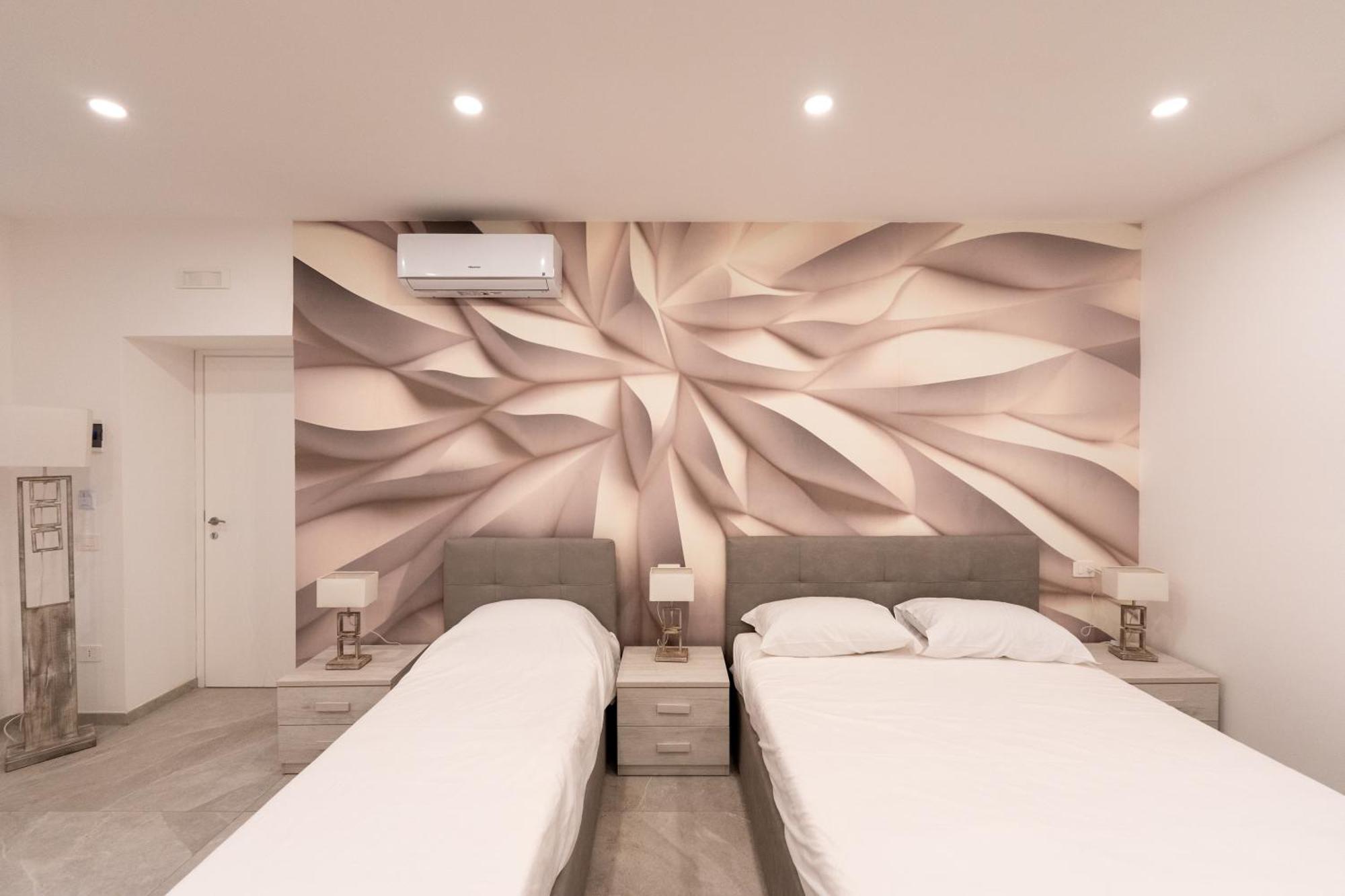 Suites Gaudioso Napoli Center Eksteriør billede