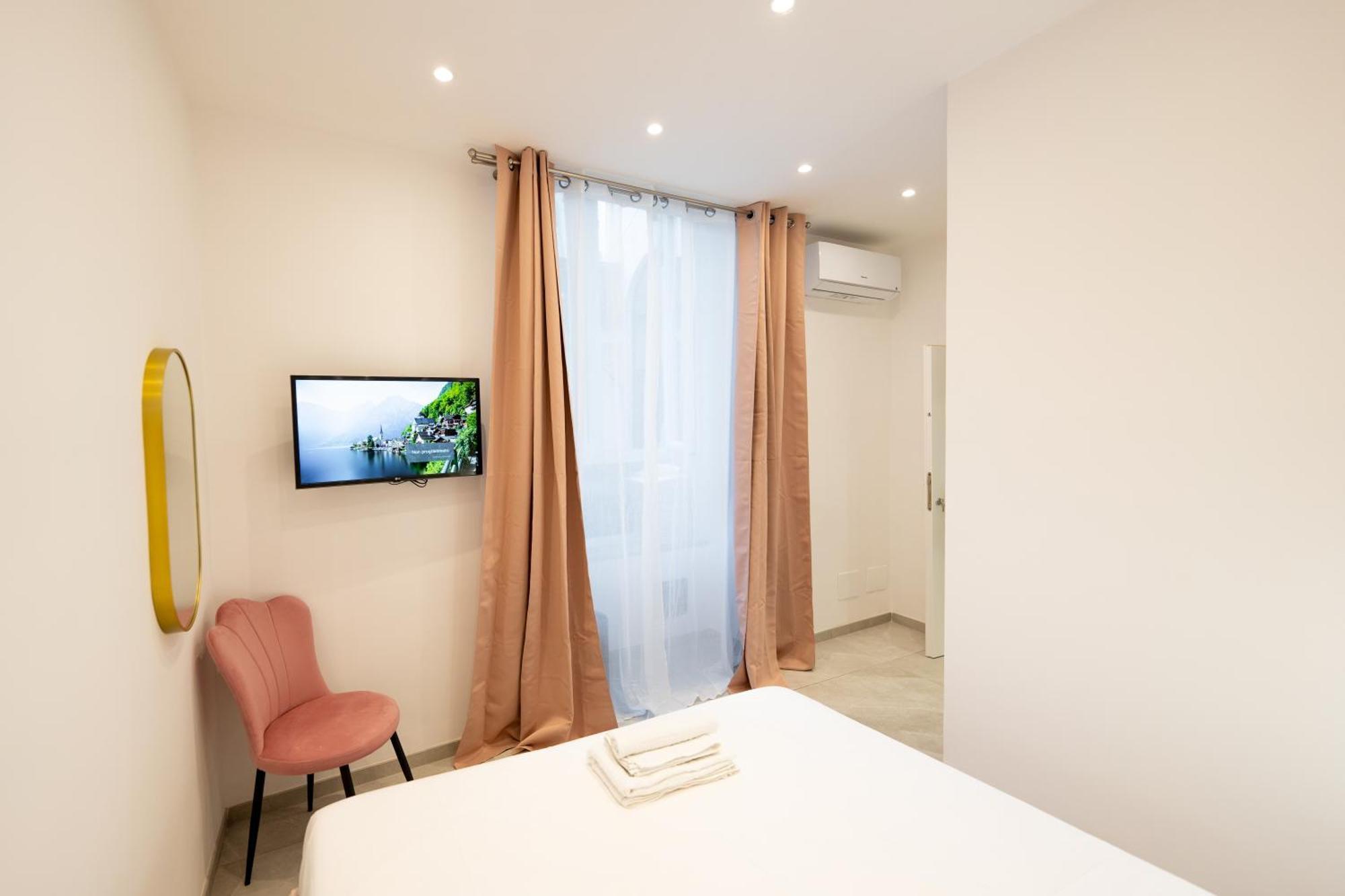 Suites Gaudioso Napoli Center Eksteriør billede