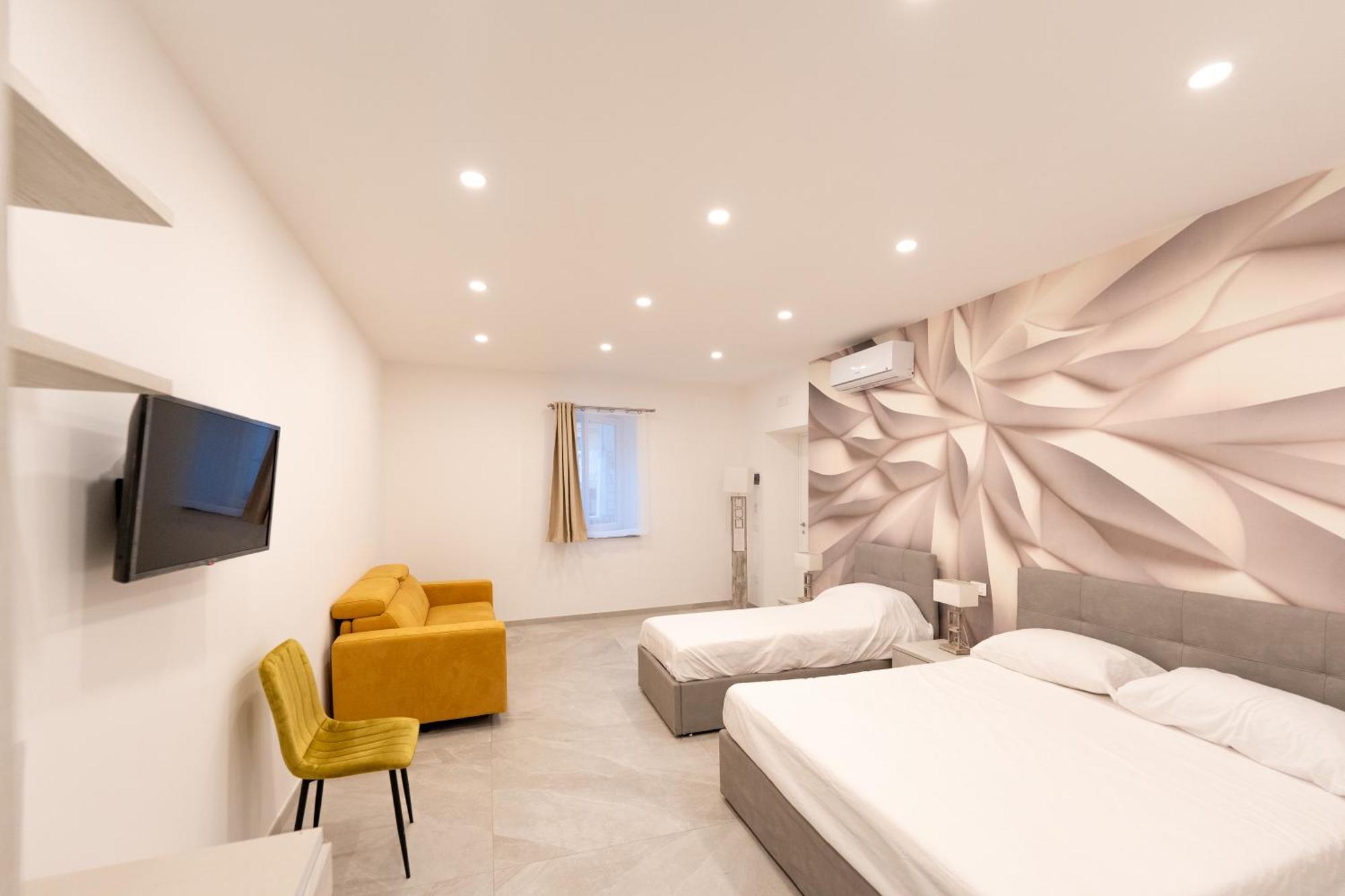 Suites Gaudioso Napoli Center Eksteriør billede