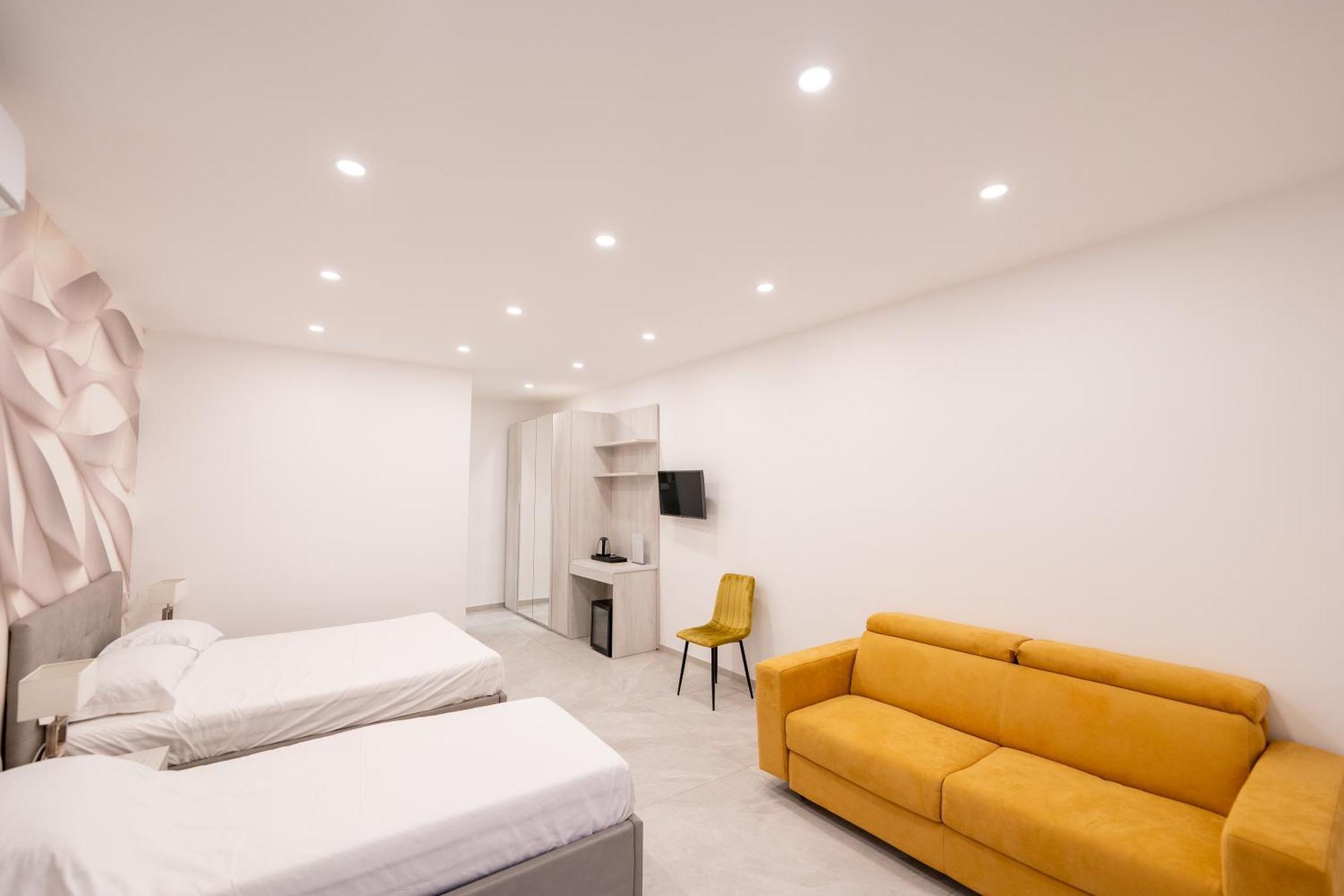 Suites Gaudioso Napoli Center Eksteriør billede
